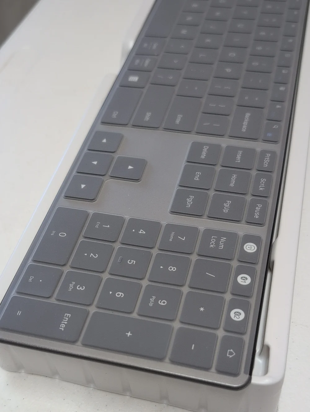 Slim Wireless/ Rechargeable Keyboard and Mouse Combo - Gray...(95)